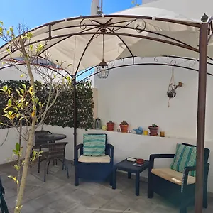 The Sunny District de Faro